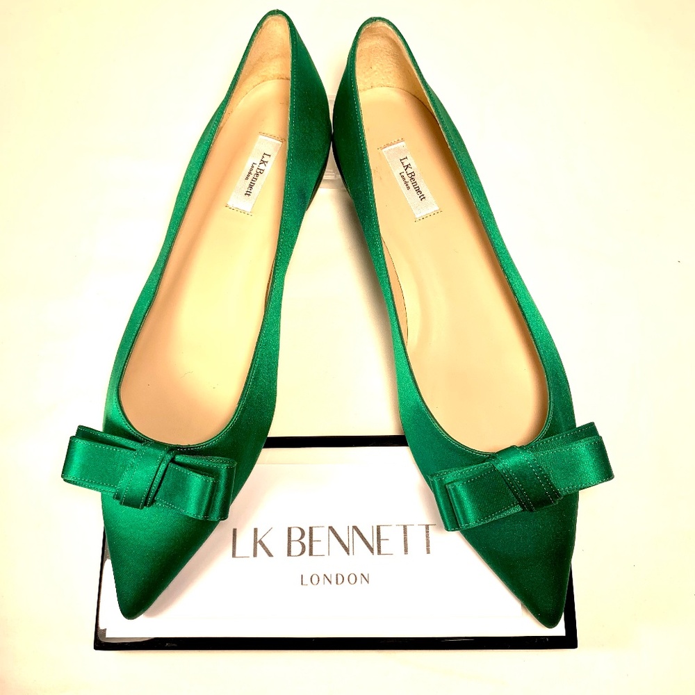 LK Bennett Pointed-Toe Flats in Emerald Green Satin with Bow Detail size 41/10.5